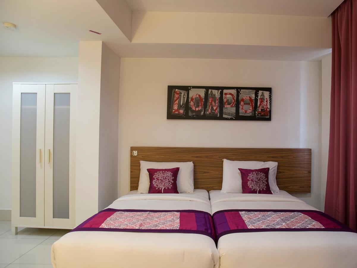 Oyo 180 V Hotel Kuala Lumpur Esterno foto