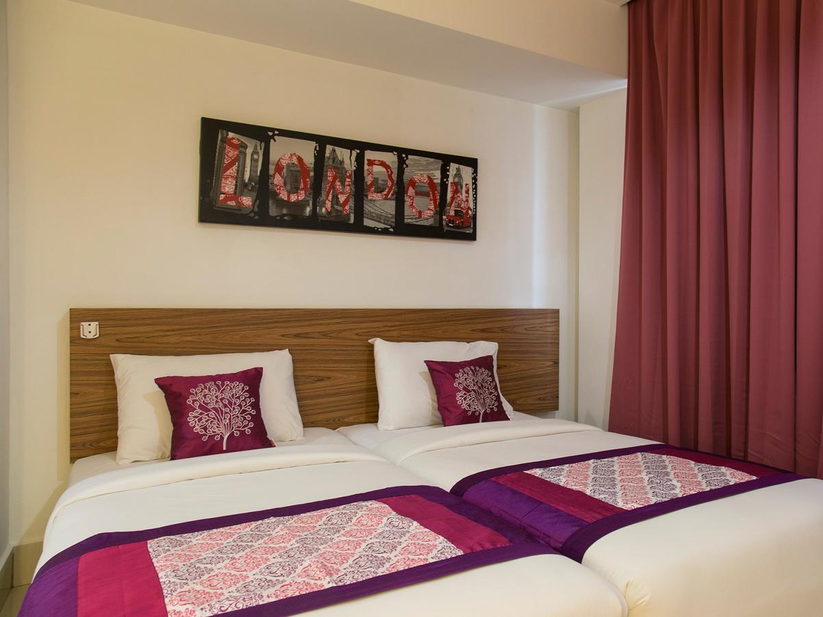 Oyo 180 V Hotel Kuala Lumpur Esterno foto