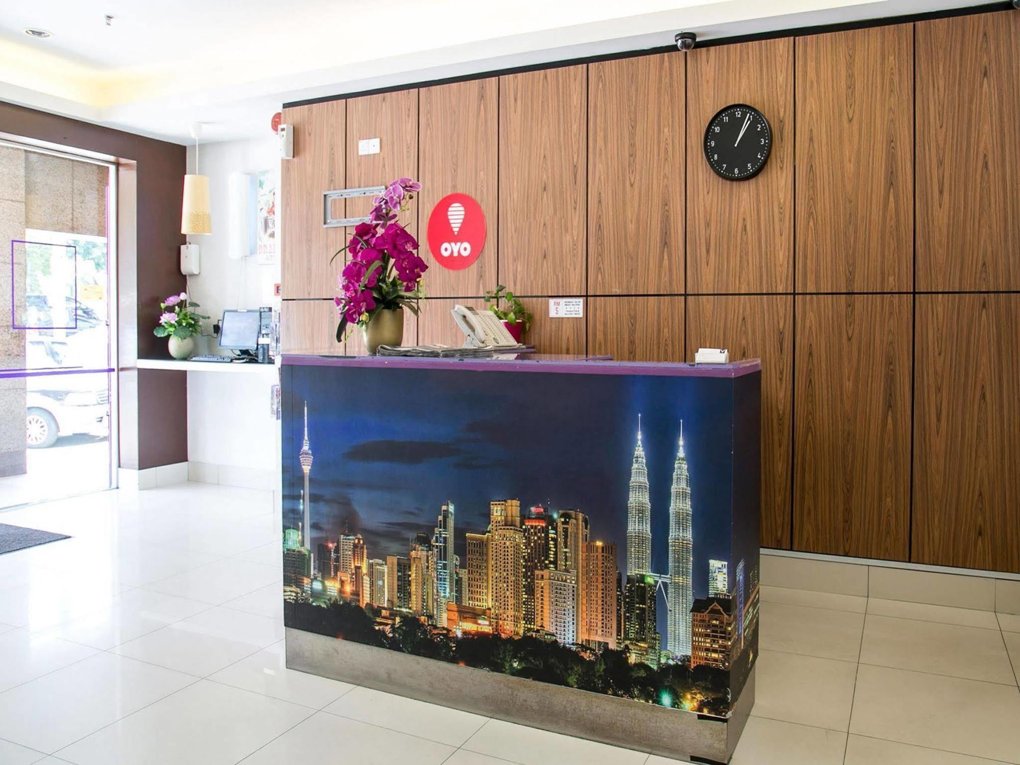 Oyo 180 V Hotel Kuala Lumpur Esterno foto
